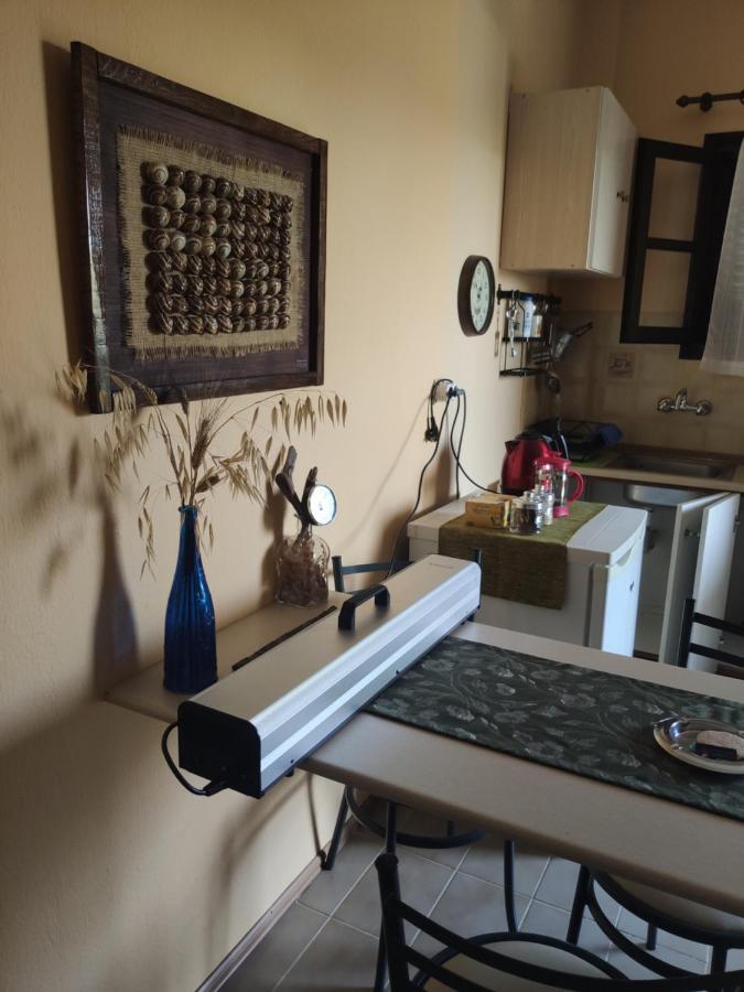 פסאקודיה Apartments Karpetis A Green Paradise מראה חיצוני תמונה