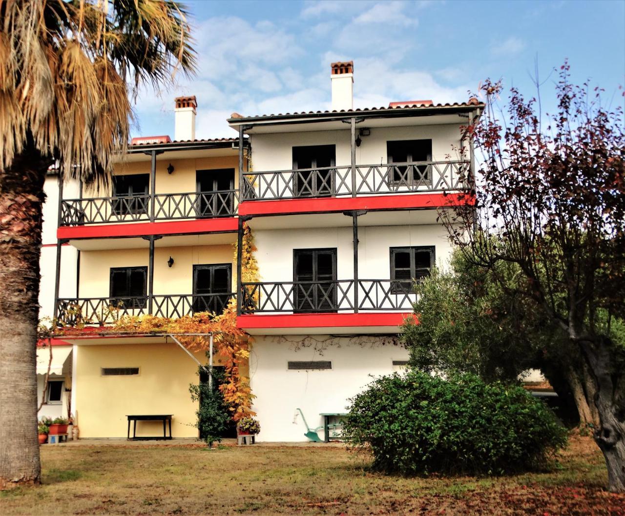 פסאקודיה Apartments Karpetis A Green Paradise מראה חיצוני תמונה